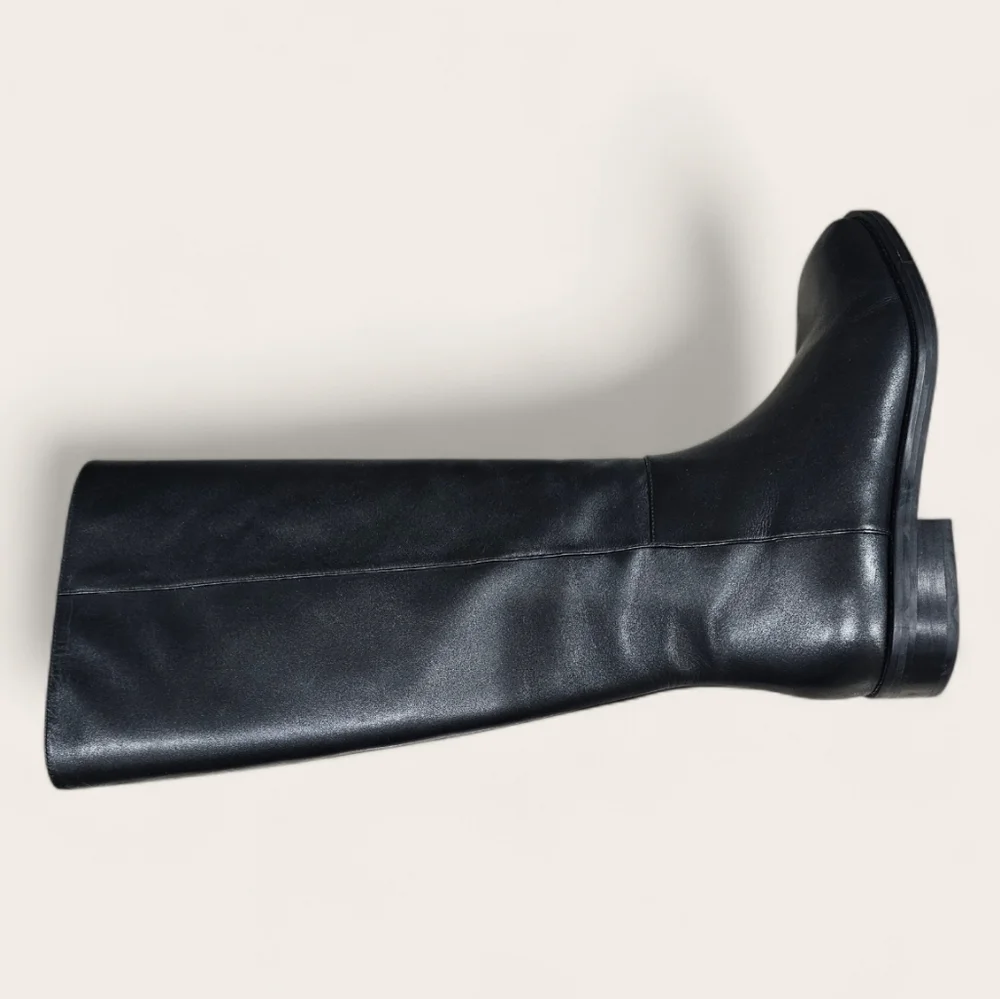 Stuart Weitzman Leather GRACIE TUBO BOOT EUC. SZ 8.5